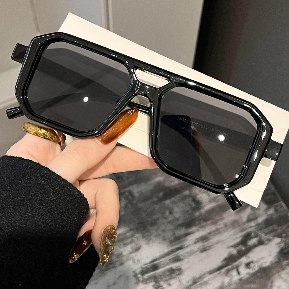 Kacamata Hitam Retro Persegi D - Uv Resin ulasan dan harga